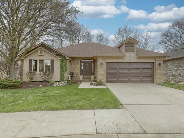 38895 Ridgeview Cir #58, Clinton Township, MI 48036