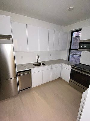 2nd image of 1264 Lexington Ave #5WW