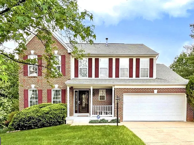 4702 Pearson Dr — Photo 1