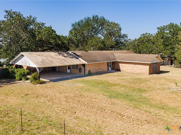 2nd image of 2173 County Road 434 Loop