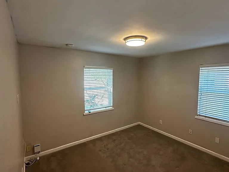 1638 E 3150 S — Photo 22