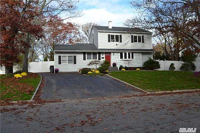 1st image of 15 Hart Ln