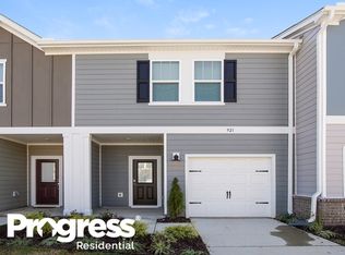 921 Field Ivy Dr, Fuquay Varina, NC 27526