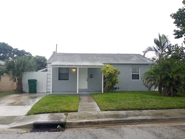 522 W 3rd St, Riviera Beach, FL 33404