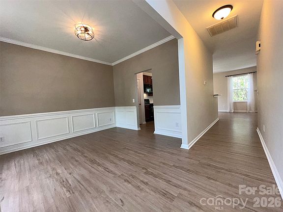 5th image of 6102 Firethorne Ln