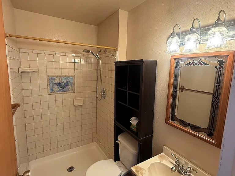 457 Los Santos Dr — Photo 17