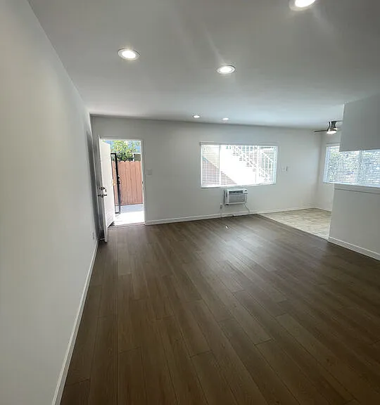 744 Pier Ave #1 — Photo 2