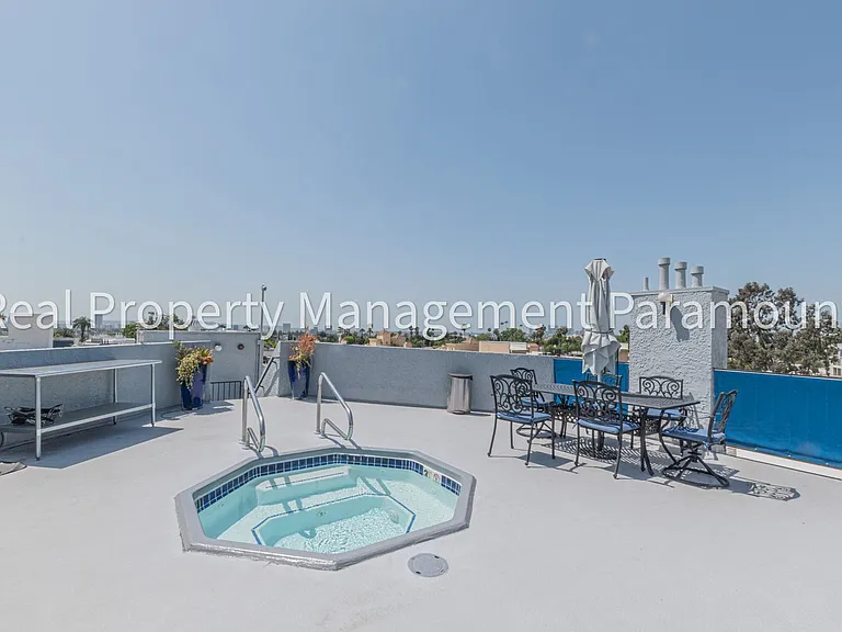 1355 N Sierra Bonita Ave #402 — Photo 35