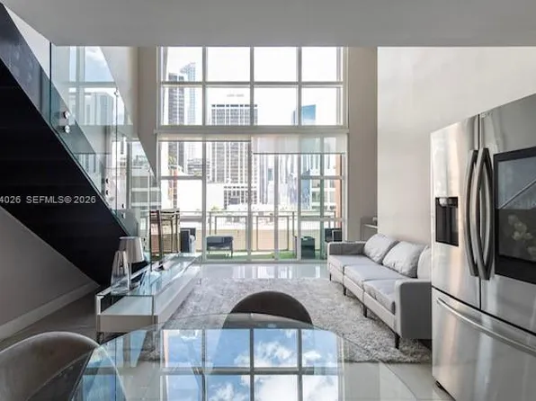 253 NE 2nd St, Miami, FL