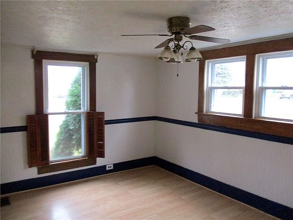 5th image of 214 N Adams St