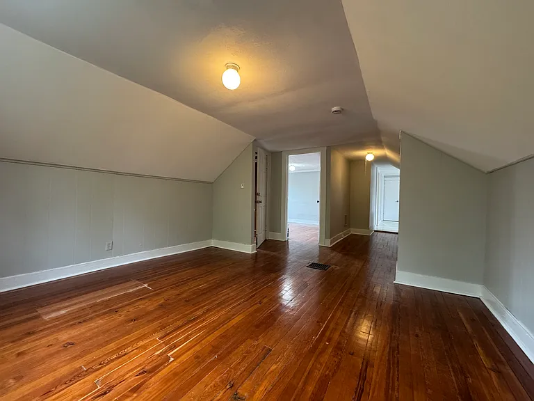 761 Winchester Ave #3C — Photo 6