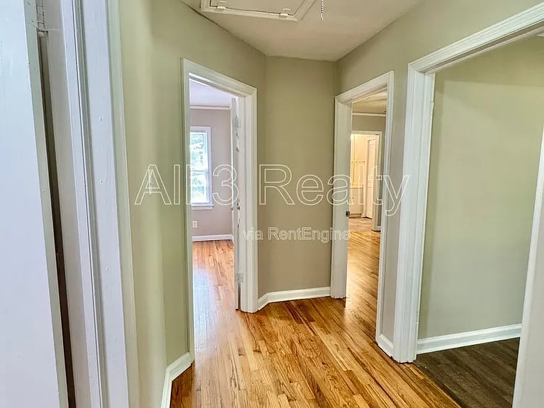 804 Hillman St — Photo 18