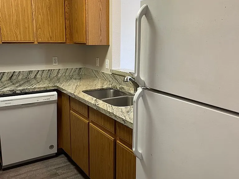 S-1031 Villa Cortez Apartments — Photo 5