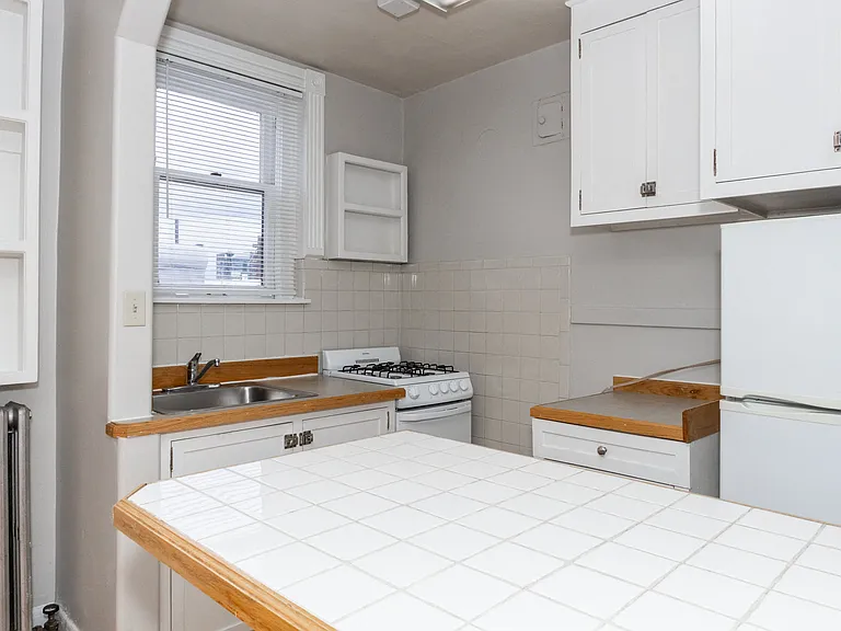 815 N Sherman St — Photo 13