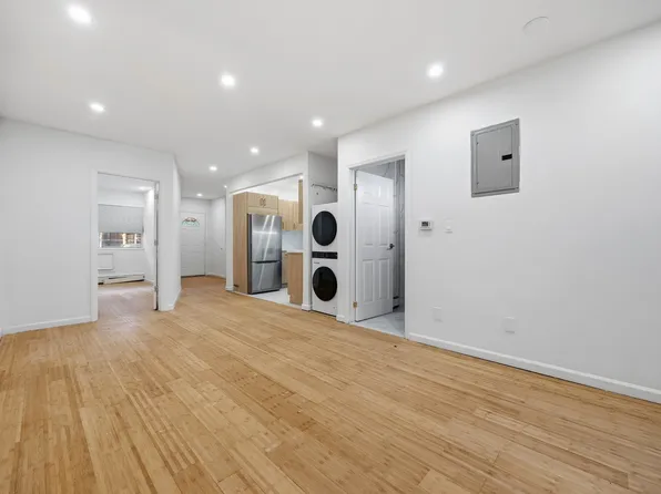 20 Starr Street image 6 of 27