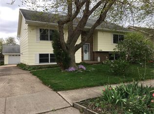 1209 S 15th St, Adel, IA 50003