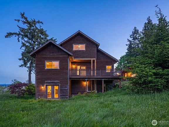 4th image of 38104 Hillview Lane NE