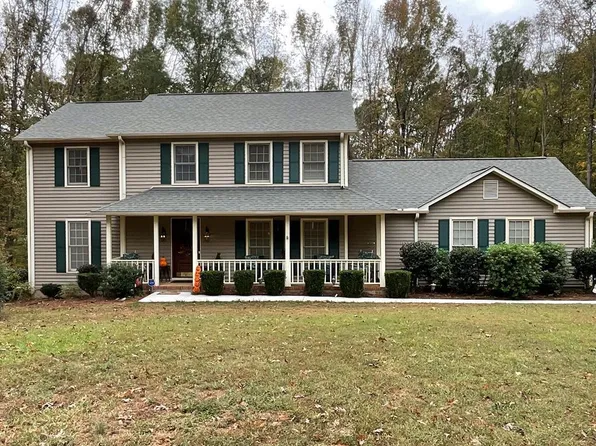 101 Fawn Ln, Greenwood, SC 29646