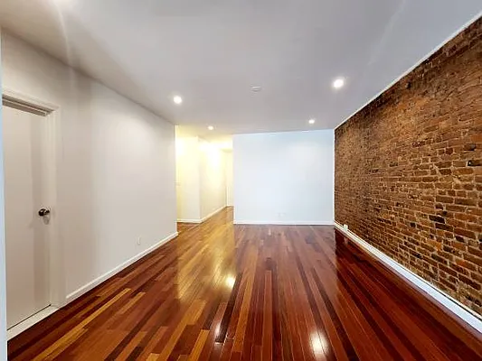 Rented by Brooklyn Property Group LLC | media 24