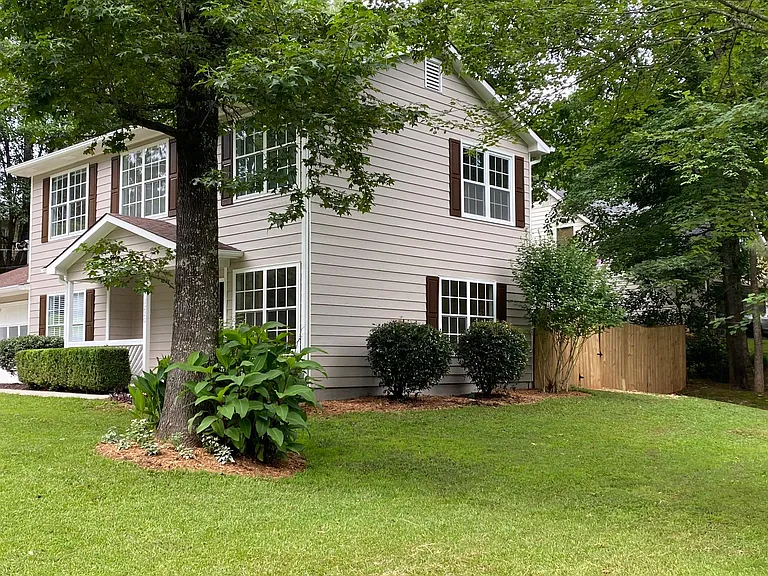 3220 Southshore Ct — Photo 3