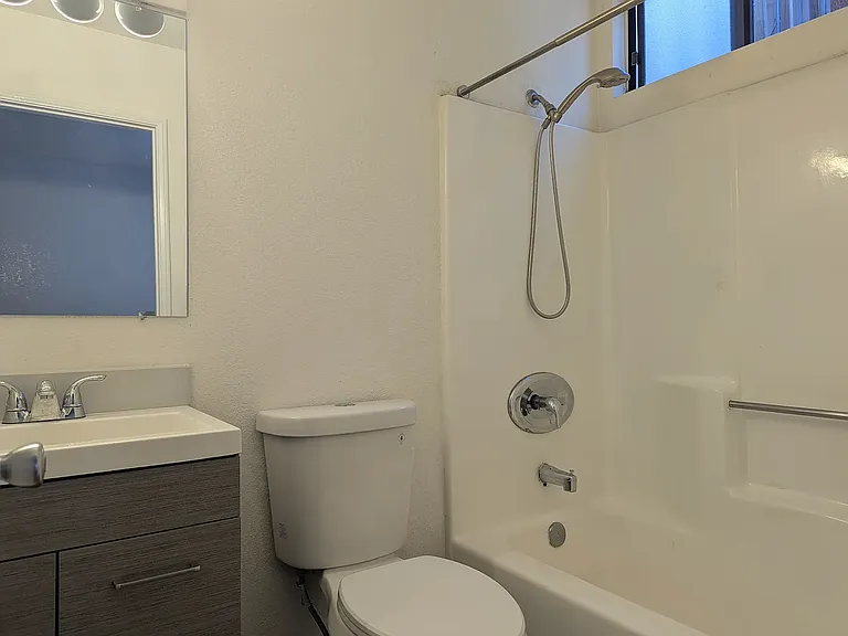 3826 Shasta St — Photo 11