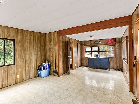 4th image of 89582 Demming Rd