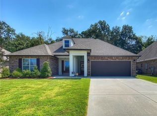 329 Bristle Pine Dr, Ponchatoula, LA 70454
