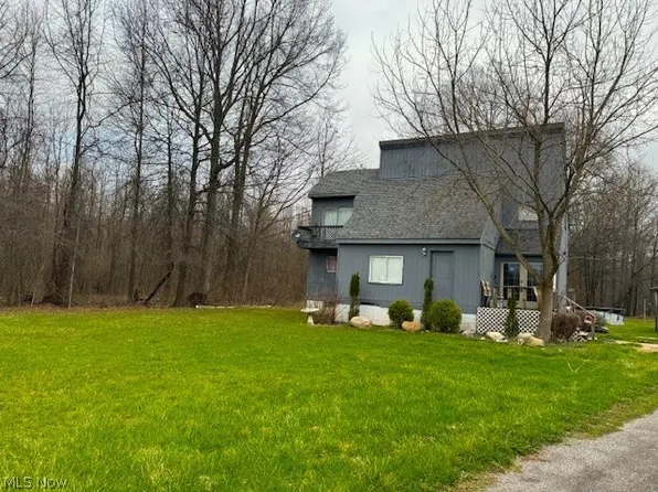 711 State Route 7 SE, Brookfield, OH 44403