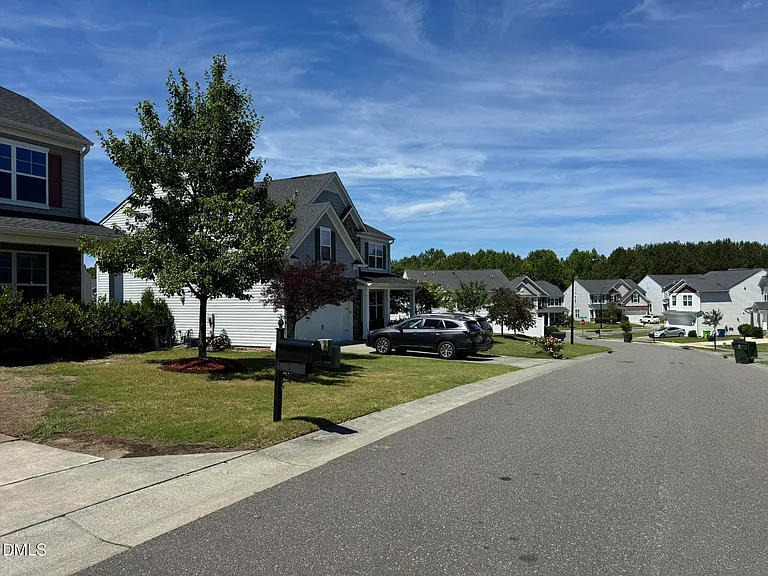3920 Massey Pointe Ct — Photo 3