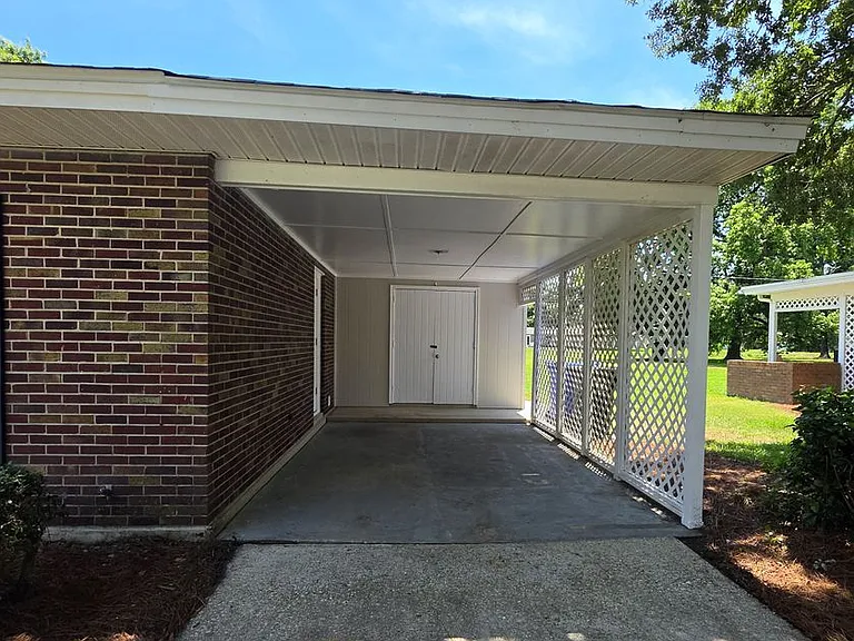 548 Pelican Ave — Photo 3