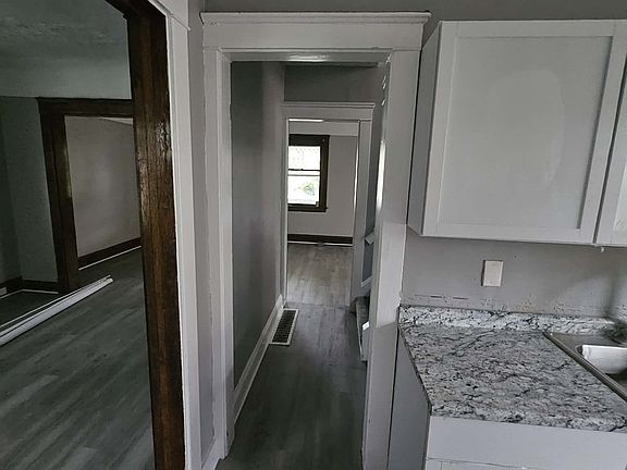4th image of 4309 E 126th St