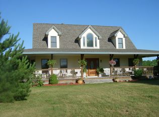 23800 Carleton West Rd, Belleville, MI 48111