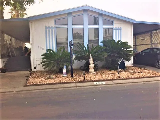 2621 Prescott Rd Spc 123 photo 1