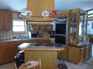 523 W 8th St, Larimore, ND 58251