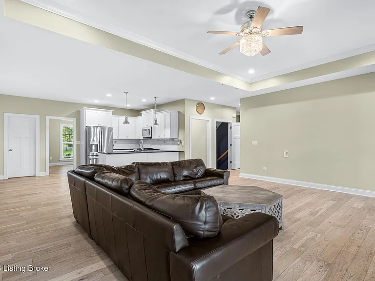 825 Artisan Pkwy — Photo 27