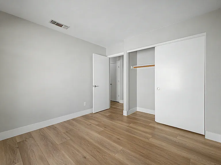 445 W Sereno Dr — Photo 14