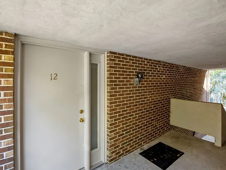 117 Bernhurst Rd — Photo 18