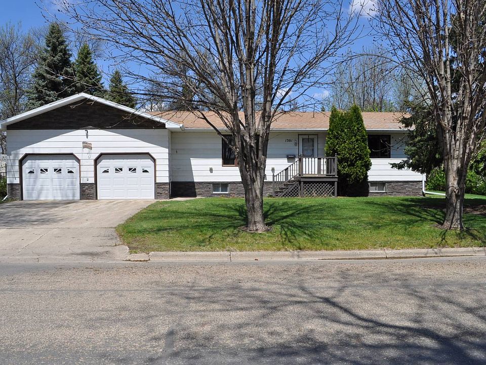 1st image of 1301 Lenham Ave SE
