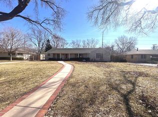 36 N Stratford Rd, Wichita, KS 67206