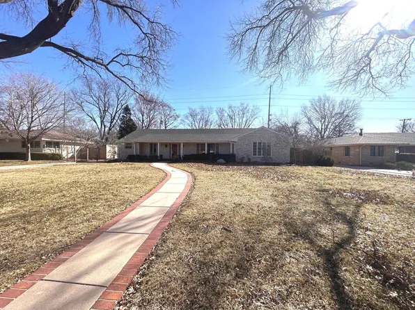 36 N Stratford Rd, Wichita, KS 67206