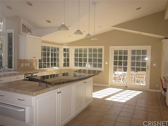3rd image of 22508 Peale Dr