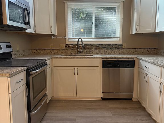 4th image of 19 River Mead