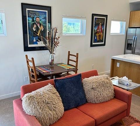 5th image of 811 Wellness Ct #3