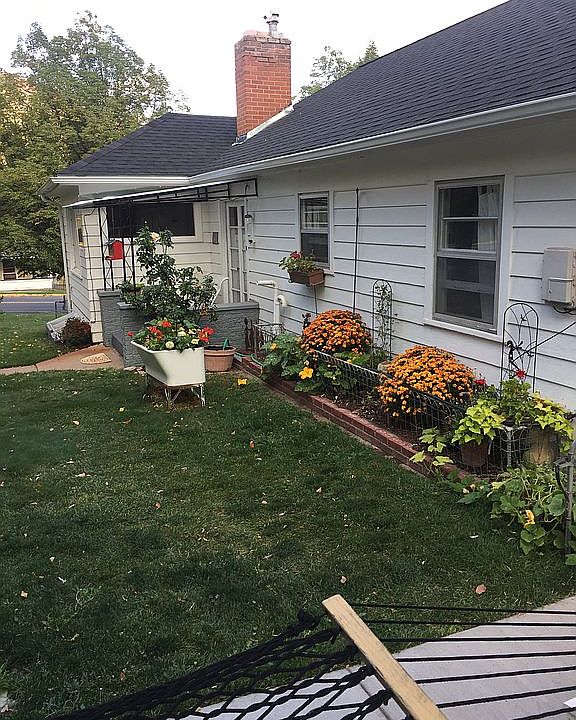 2nd image of 1030 Blake Ave