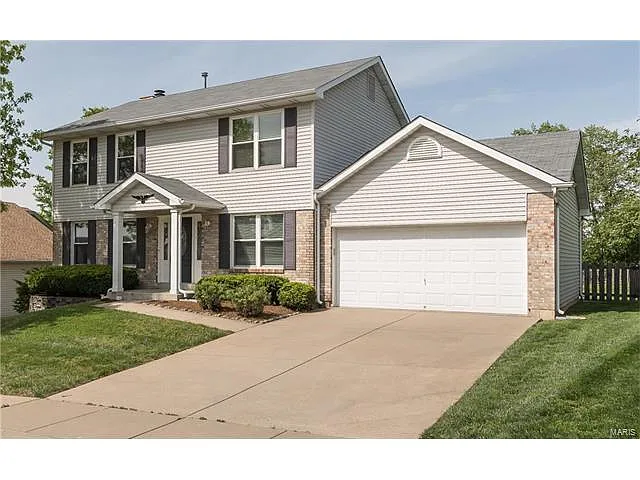 1809 Highcrest Dr photo 1