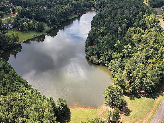 4th image of 488 Willow Lake Dr NW