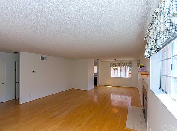 2nd image of 3101 Plaza Del Amo Unit 41