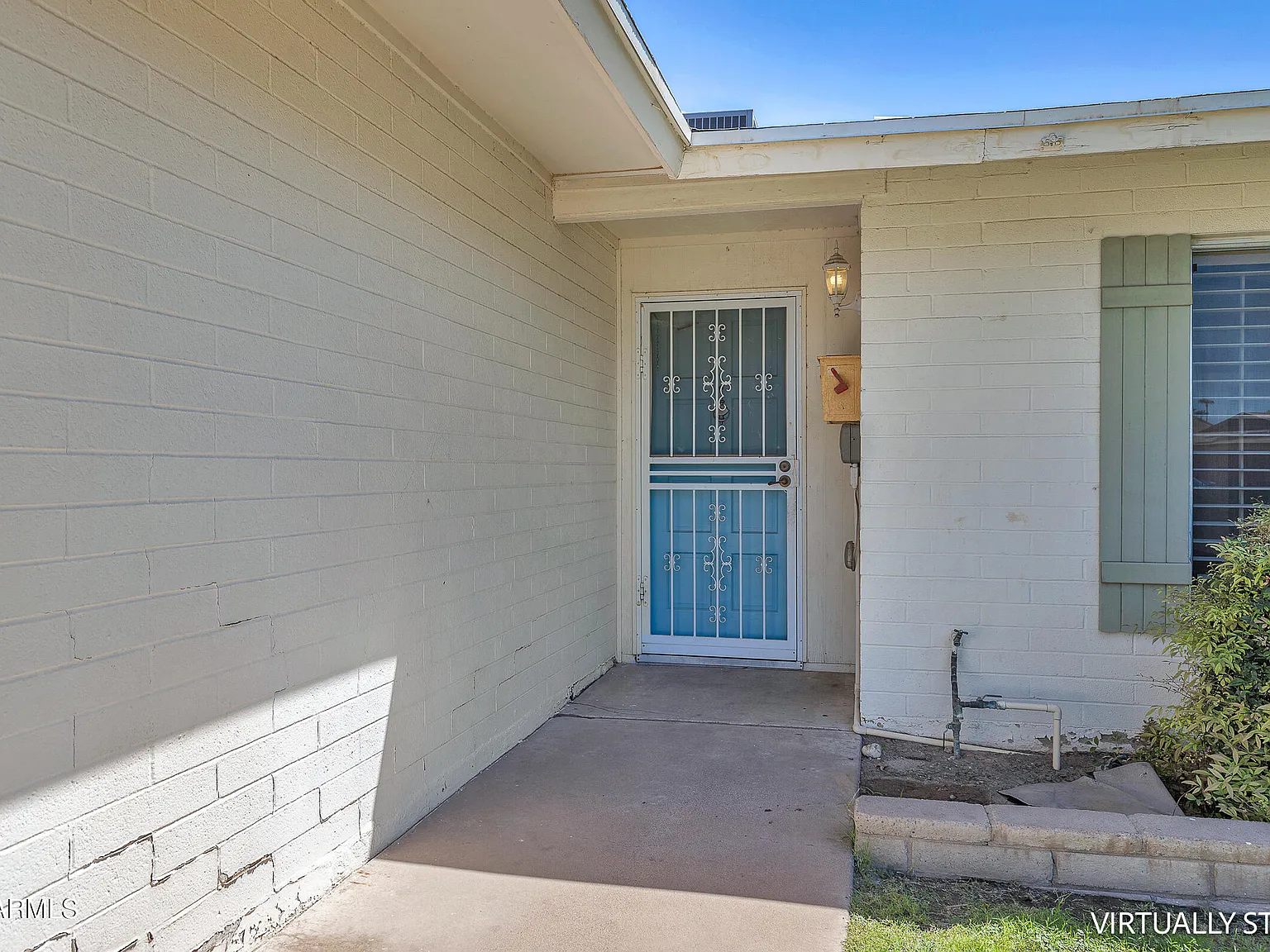 4 bed, 2.0 bath, 2153 sqft, $2,999 — Photo 4