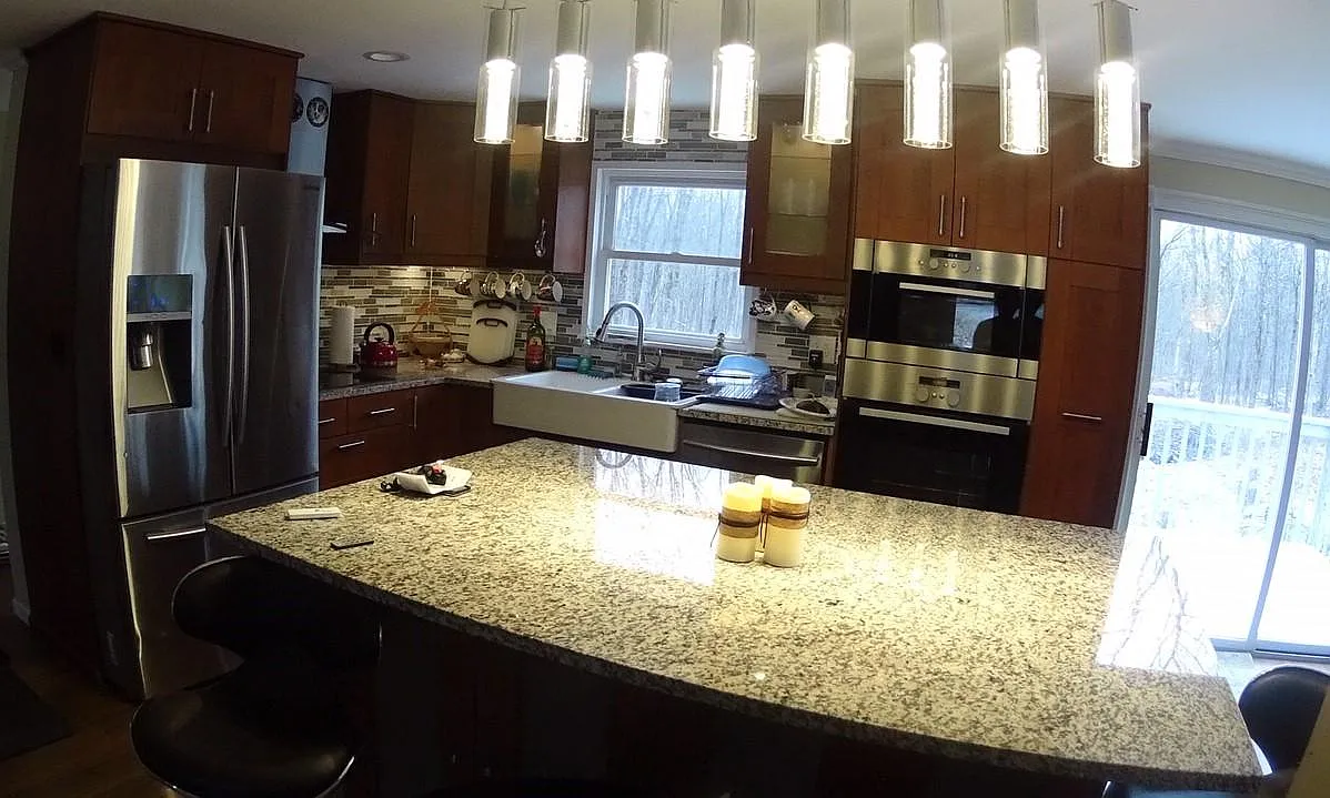 3 bed, 1500 sqft, $2,400 — Photo 3