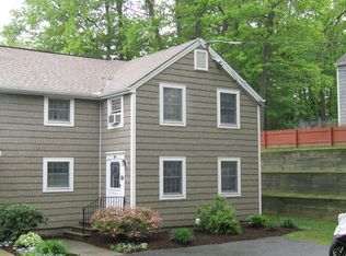 76 Laurel St #B, Greenfield, MA 01301
